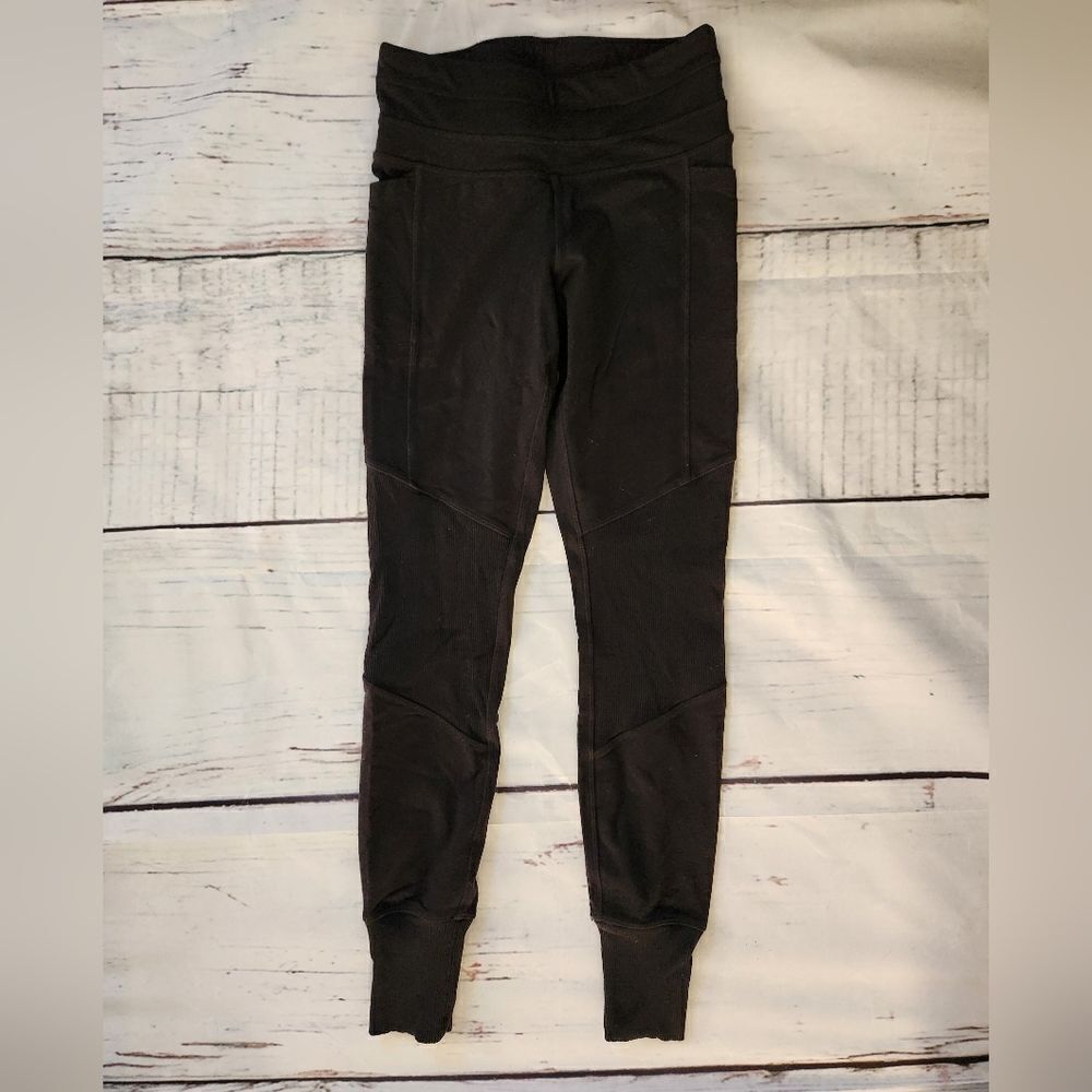 Athleta Excursion Tight Size Small - Picture 3 of 6